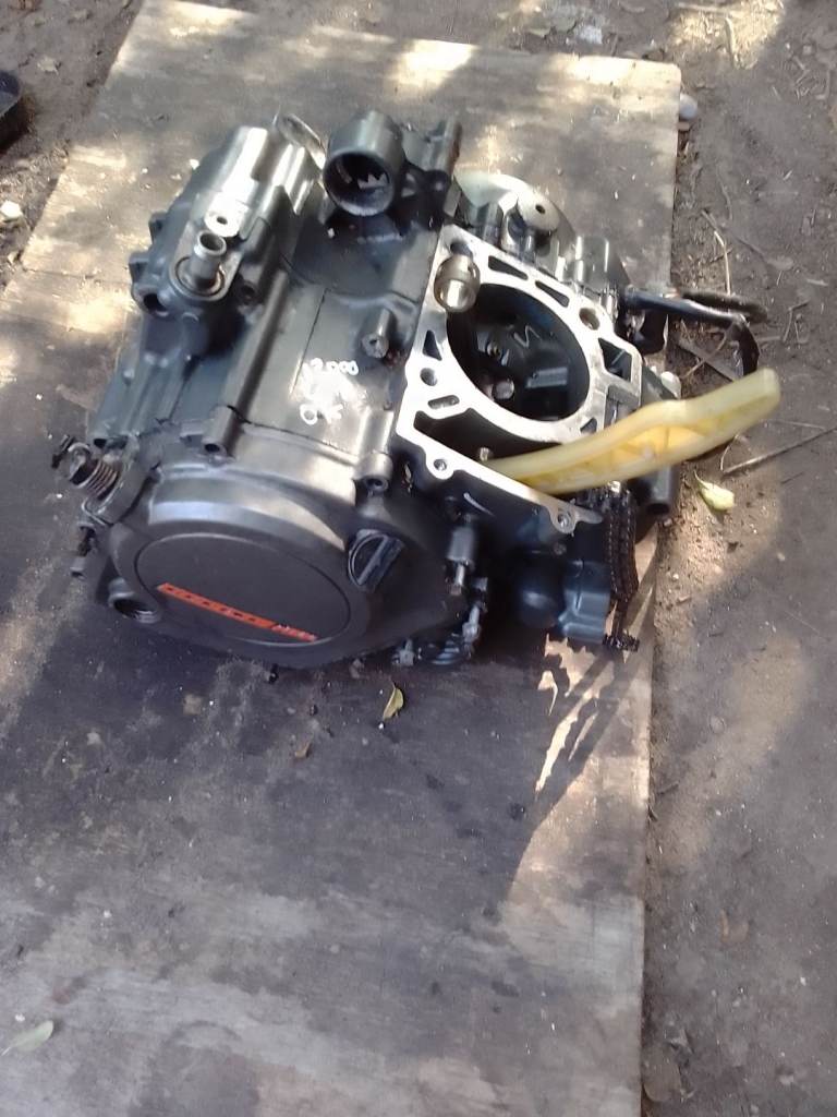 KTM duke 125 bottom end engine 