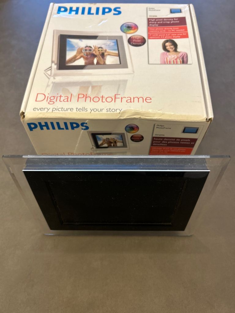 Digital Photo Frame