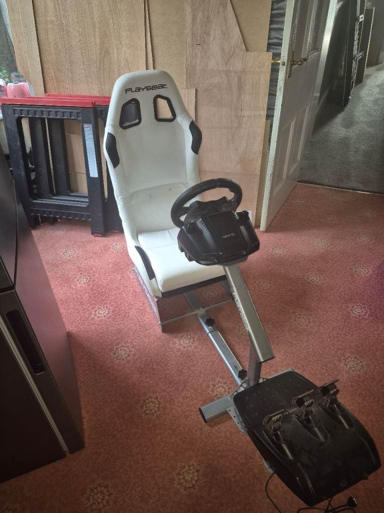 Logitech G29 steering wheel peddles and racing seat