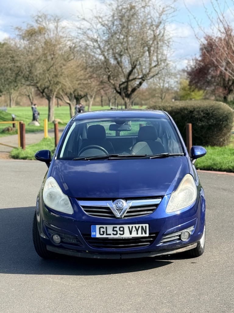 2010 Vauxhall Corsa Design Automatic 1.4L Petrol 62K Miles Full Service History 1YR NEW MOT  1 OWNER