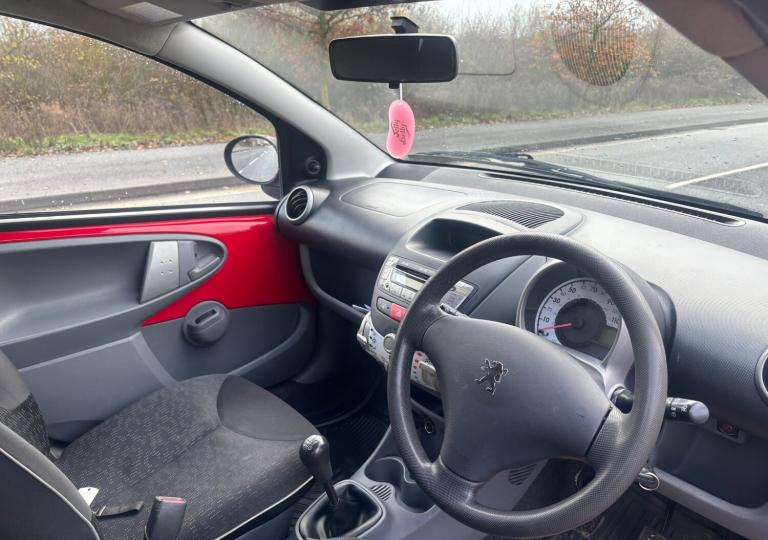 2011 Peugeot 107 1.0 Envy FIVE DOOR - ULEZ - £20 TAX - LOW MILES - (63K) HATCHBACK Petrol Manual