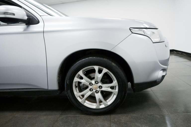 2013 Mitsubishi Outlander 2.2 DI-D GX5 5dr Auto ESTATE DIESEL Automatic