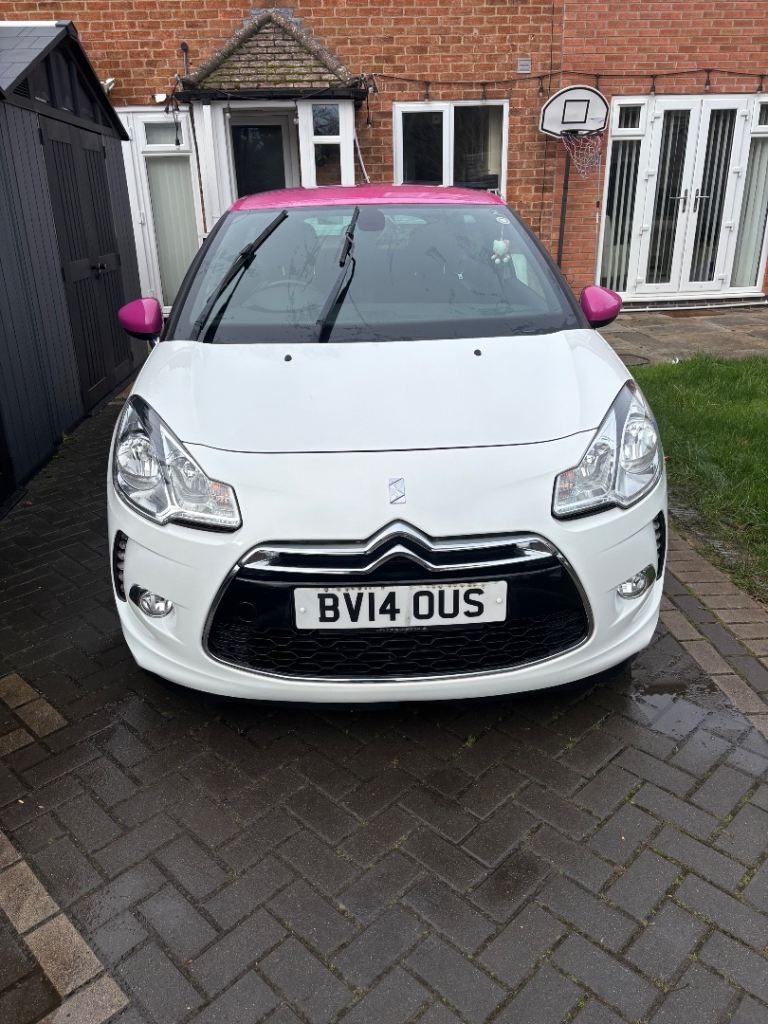 Citroen, DS3, Hatchback, 2014, Manual, 1560 (cc), 3 doors