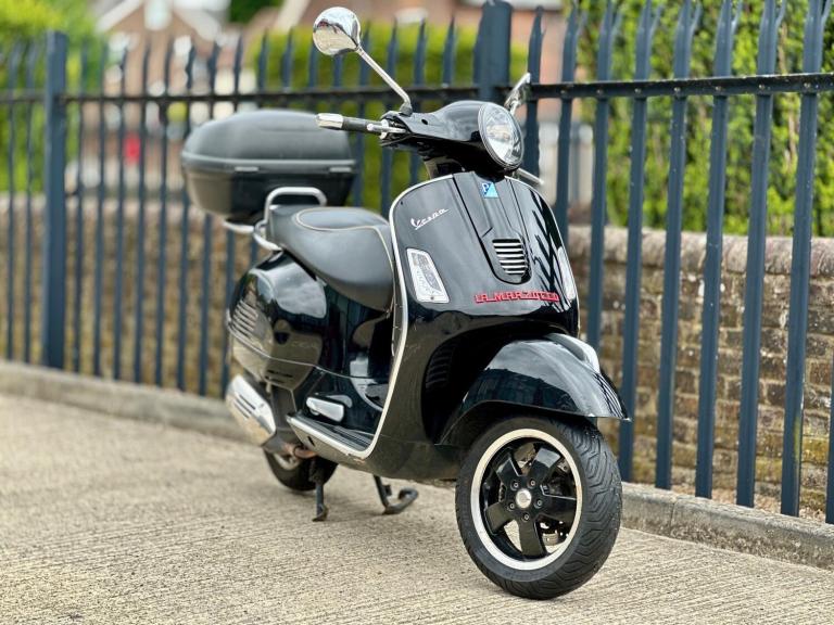 2018 PIAGGIO VESPA Vespa GTS 125 Super ABS + 1 Owner + HPI Clear