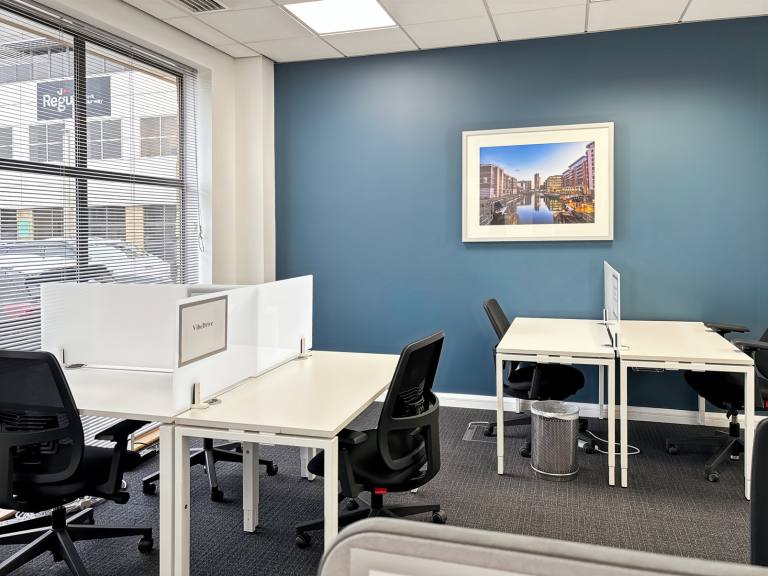 Birmingham - B90 8AG \ Join a Shared Workspace Today