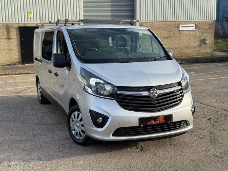 2018 Vauxhall Vivaro 1.6 CDTi 2900 BiTurbo ecoTEC Sportive Crew Van L2 H1 Euro 6