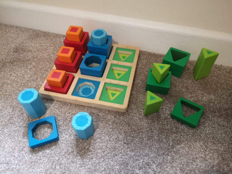 Melissa and Doug wooden shape sorter