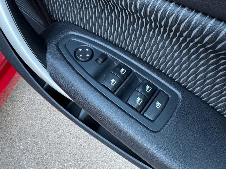 2013 BMW 1 Series 116d EfficientDynamics 5dr HATCHBACK Diesel Manual