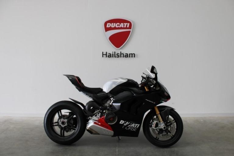 2023 Ducati Panigale V4 SP2 in Winter Test Livery