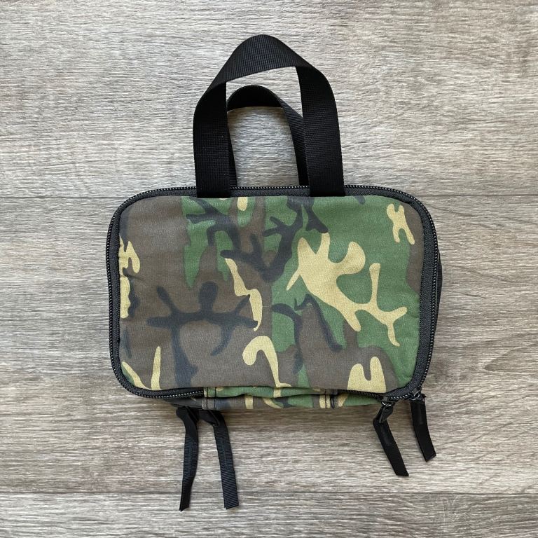 Izzue Camouflage Carry Case Travel Makeup Pouch