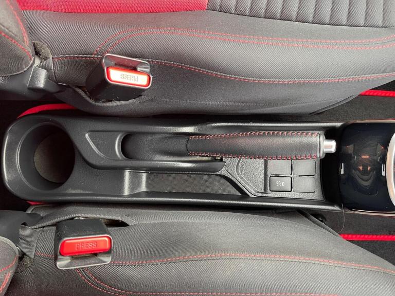 TOYOTA YARIS 1.33 Dual VVT-i Sport Euro 5 5dr Euro 5 2015