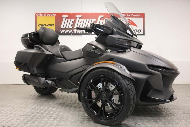 2025 Can-Am Spyder RT Limited Trike Carbon Black - IN STOCK NOW 