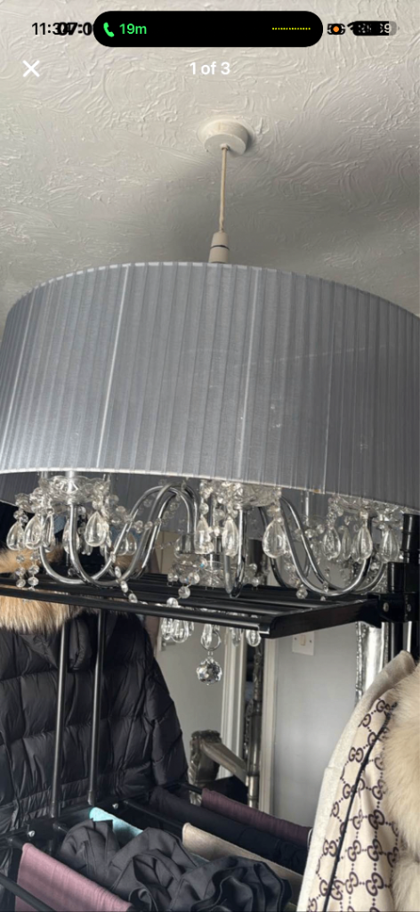 £40 massive chandelier cost over 300 from place in Leigh on sea collection Basildon no holding