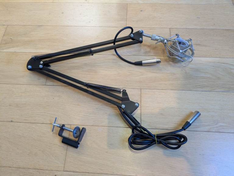 Reinforced Mic / Microphone boom arm for heavy mics + built in XLR cable