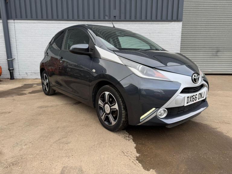 2016 Toyota AYGO 1.0 VVT-i x-clusiv 2 x-wave Euro 6 5dr HATCHBACK Petrol Manual