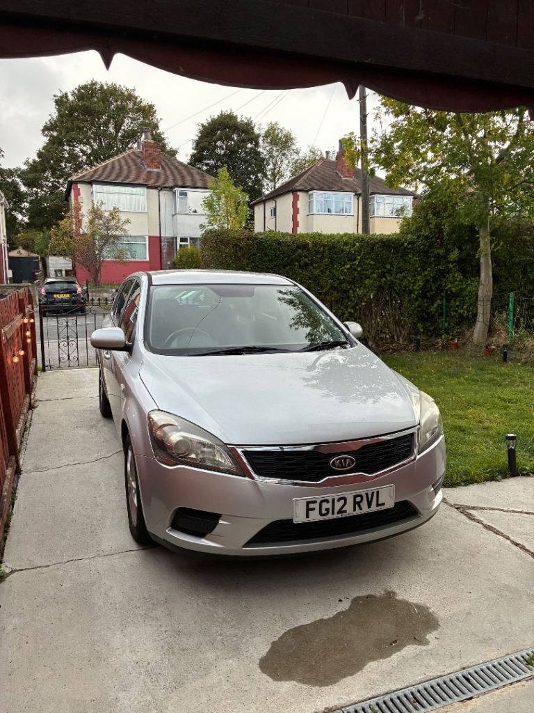 Kia, CEED, Hatchback, 2012, Manual, 1582 (cc), 5 doors