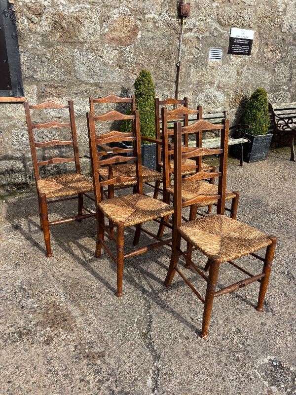Set of Six Serpitine Ladderback Rush Seated Dining Chairs Carver & Five Chairs