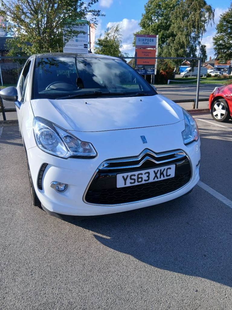Citroen, DS3, Hatchback, 2014, Manual, 1598 (cc), 3 doors