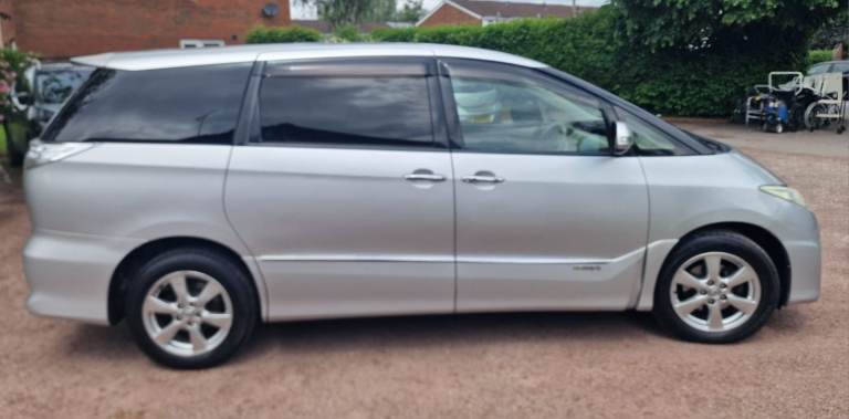 Toyota estima 2.4 vvt-i hybrid 