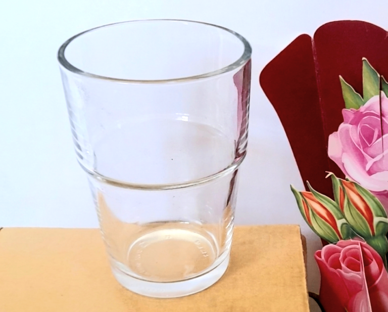 PACK of FIVE CLEAR GLASS TUMBLERS from IKEA - 7 oz - sound - each 9.5 x 7 cm diameter