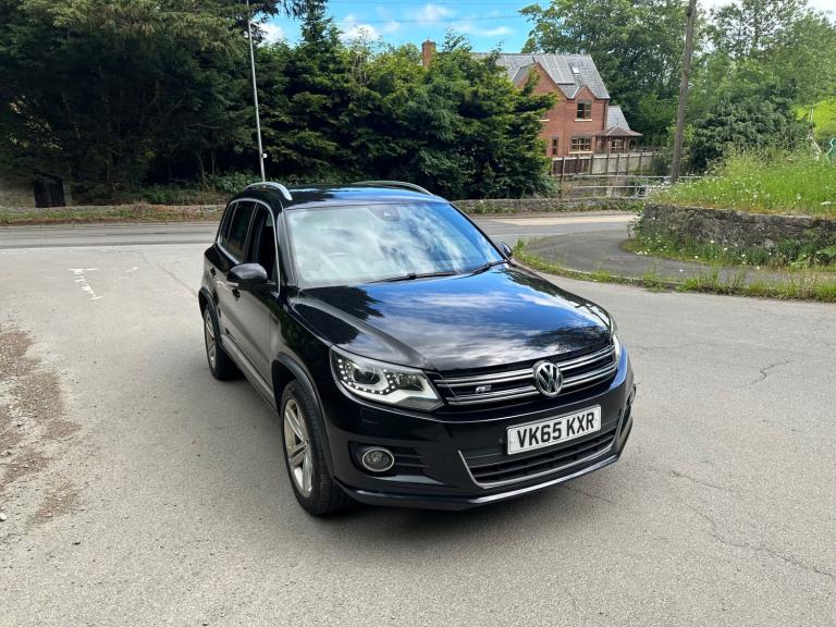 2015 Volkswagen Tiguan 2.0 TDi BlueMotion Tech R-Line 150 5dr [NAV] ESTATE Diesel Manual