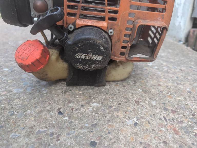 ECHO Petrol Strimmer / Grass Trimmer – Good Condition