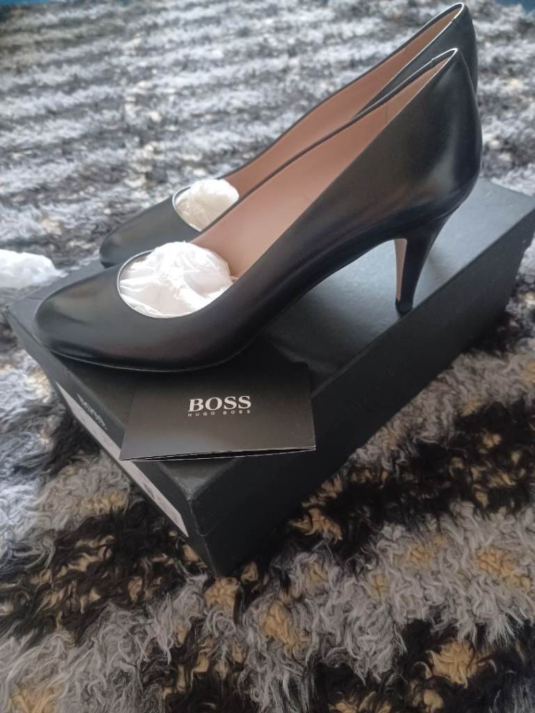Hugo Boss Black Leather Heels EU 37 UK 4 Made in Italy NEW