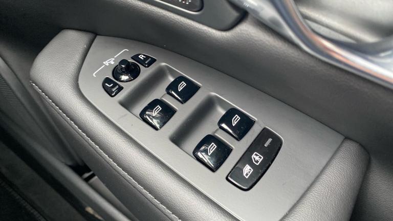 2025 Volvo V90 2.0 T6 [350] PHEV Plus Dark 5dr AWD Auto ESTATE PETROL/ELECTRIC Automatic