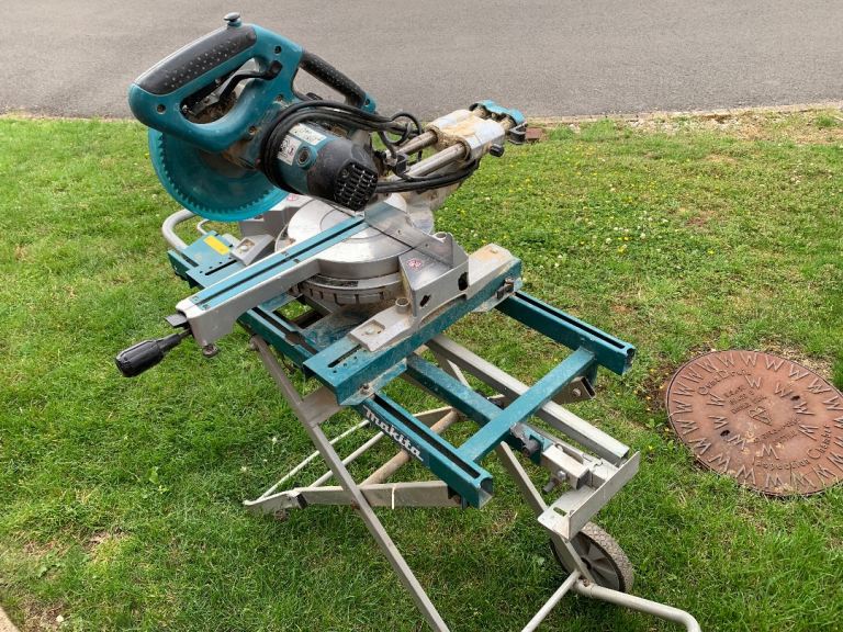 Compound Mitre Saw