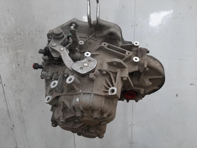 VAUXHALL INSIGNIA 2018 1.6 DIESEL 6 SPEED MANUAL GEARBOX FOR SALE 