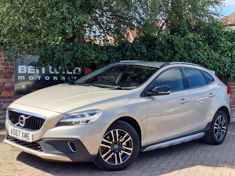 2017 Volvo V40 T3 [152] Cross Country Nav Plus 5dr Geartronic HATCHBACK Petrol Automatic