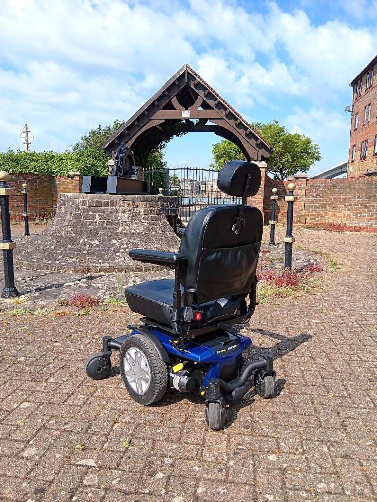 Pride Mobility Jazzy 600ES power chair, serviced powerful powerchair