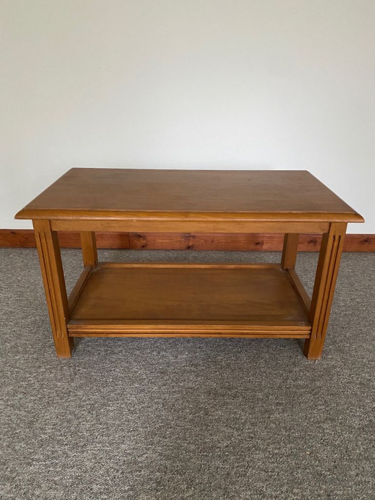 Pine coffee table 