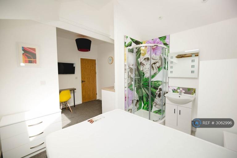 1 bedroom in Gabriel Lofts, Swansea, SA1 (#3062996)