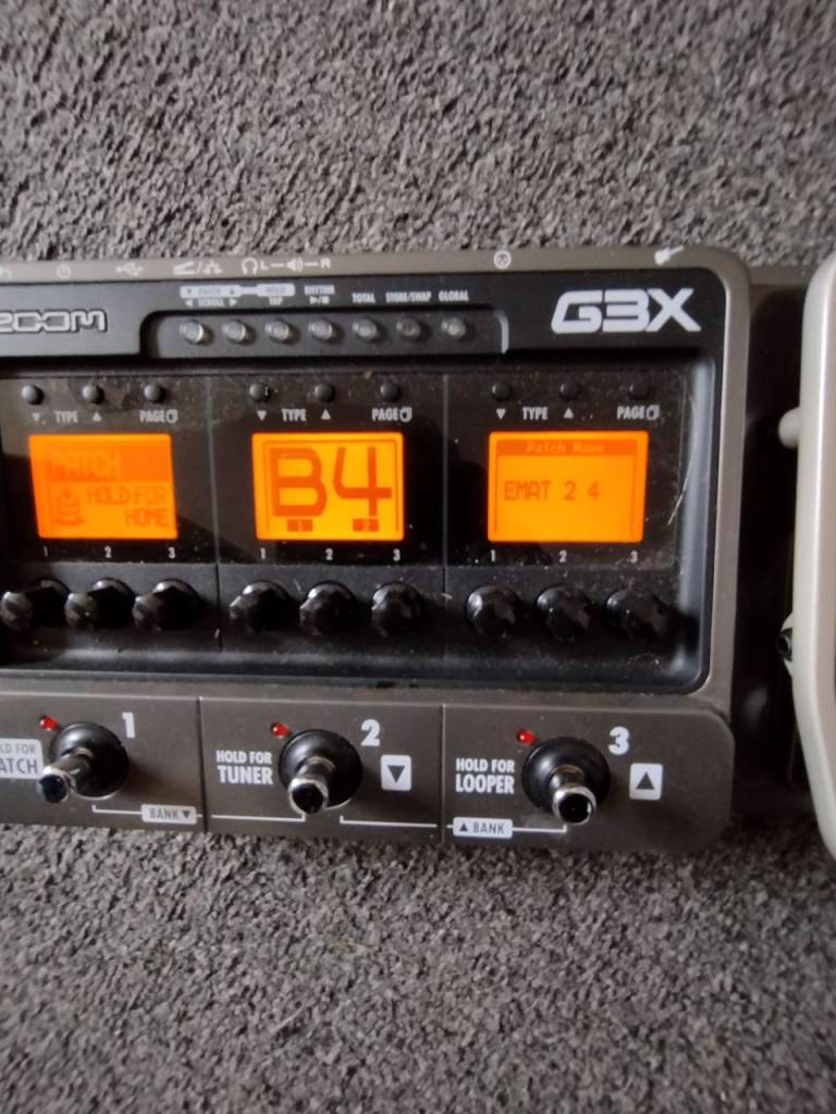 Zoom g3x with Hank Marvin echoes by RossHall