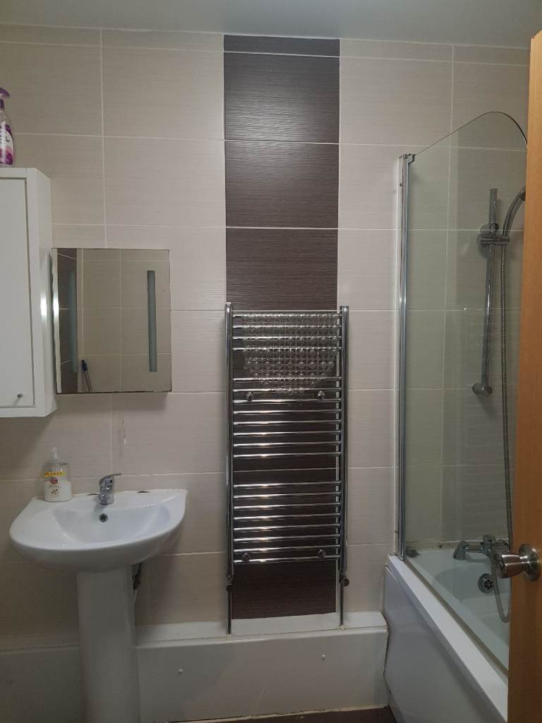 Double size bedroom (for one occupant only), all bills included.