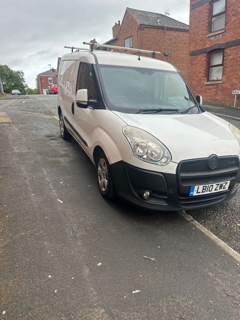 Fiat, DOBLO, Panel Van, 2010, Manual, 1598 (cc)