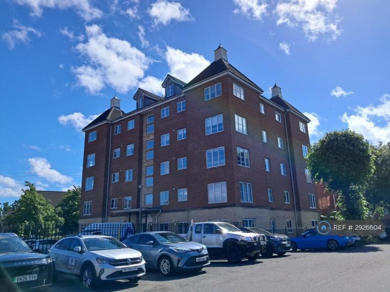 2 bedroom flat in Benn Avenue, Paisley, PA1 (2 bed) (#2926604)