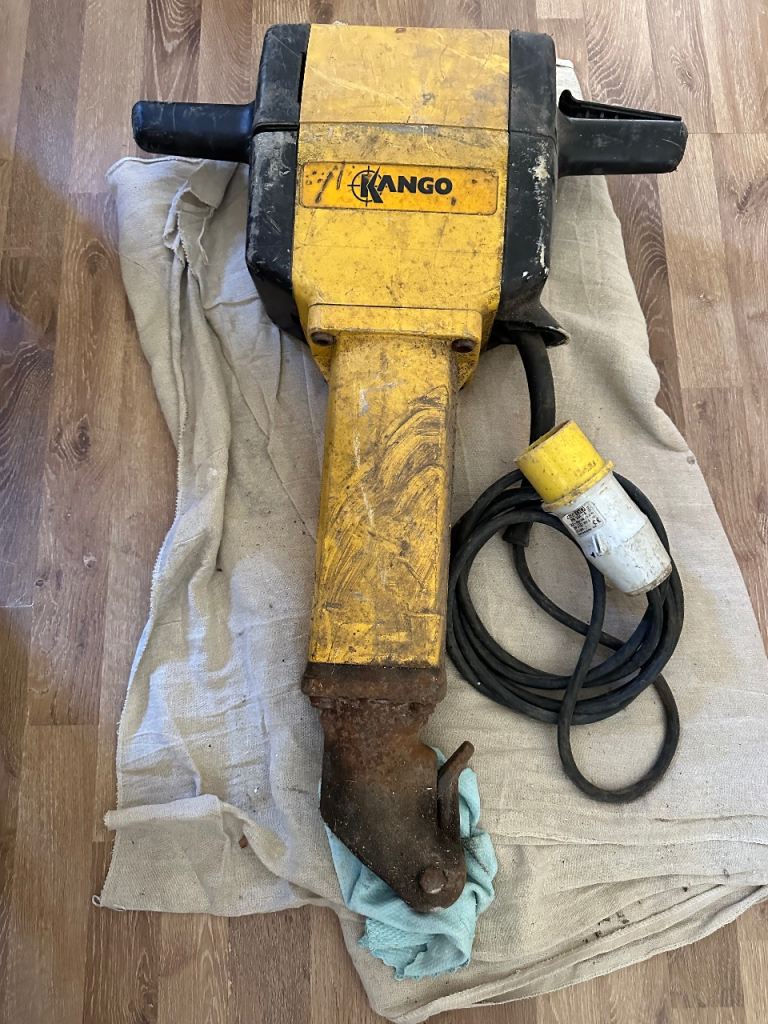 Kango 2500 concrete breaker 
