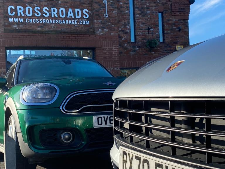 2020 Porsche Macan 2.0T PDK - Panoramic Sunroof &amp; Bose Audio &amp; PASM &amp; Huge Spec 4x4 P...