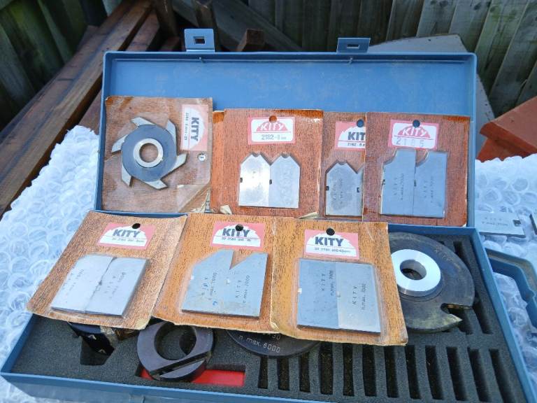 KITY SPINDLE MOULDER CUTTER BLOCK & CUTTERS