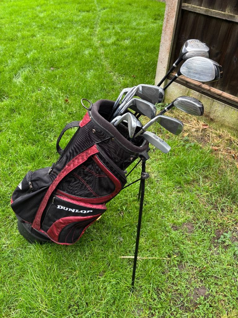 Dunlop Pro Comp John Daley Set. Driver 10degree,3w,5w,PW,SW,9,8,7,6,5,4,Putter With Stand Bag.