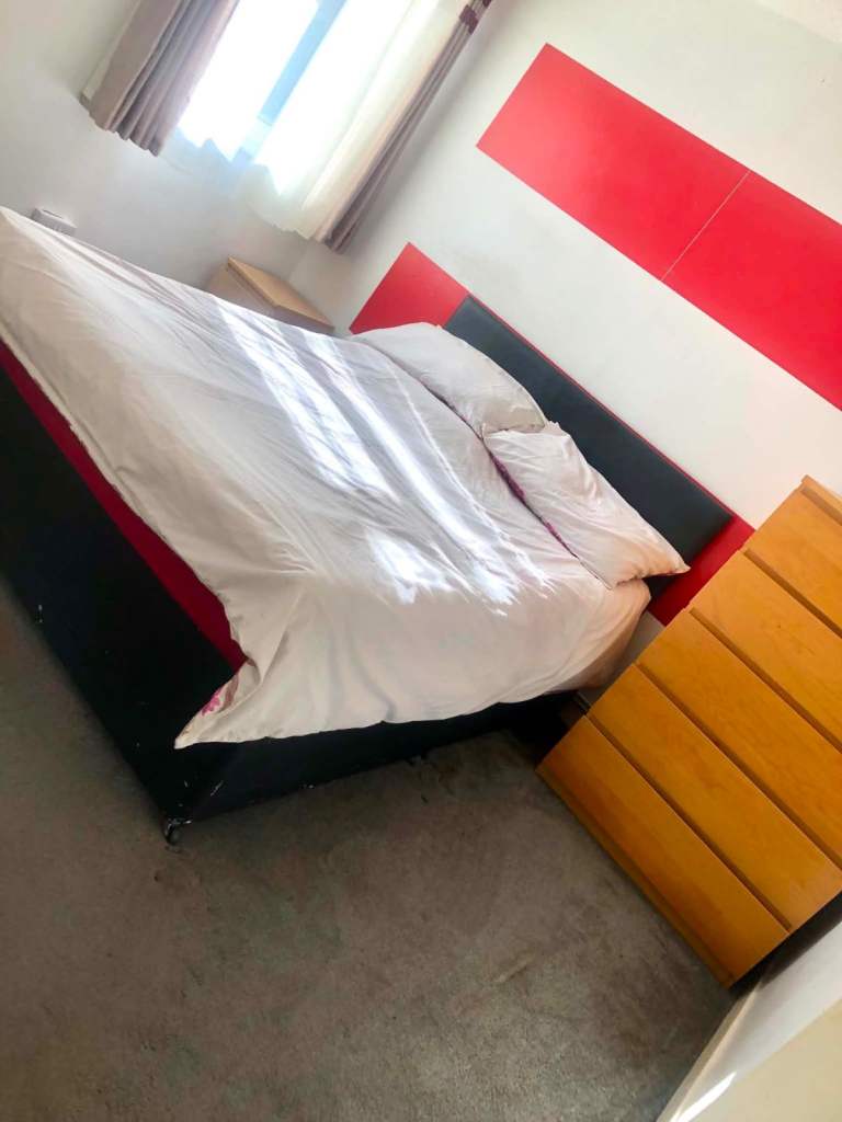 Doable bedroom  in  LOUGHBOROUGH 