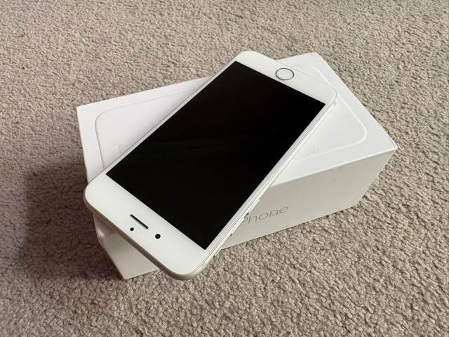 Apple - もやしくん専用ドコモ iphone6 64GB 美品 完動品 iPhone 6｜価格比較・最新情報 - 価格.com iPhone 6 64GB