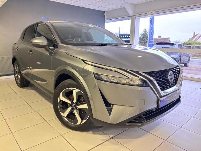 2023 Nissan Qashqai 1.3 DIG-T MHEV N-Connecta SUV 5dr Petrol Hybrid Manual Manual SUV Hybrid Manual