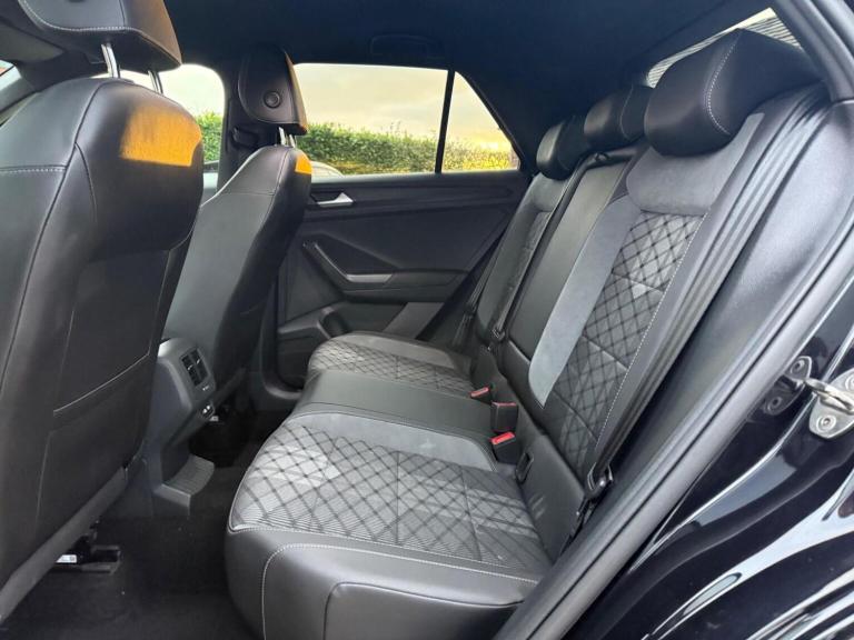 VOLKSWAGEN T-ROC 1.5 TSI R-Line DSG Euro 6 (s/s) 5dr 2022