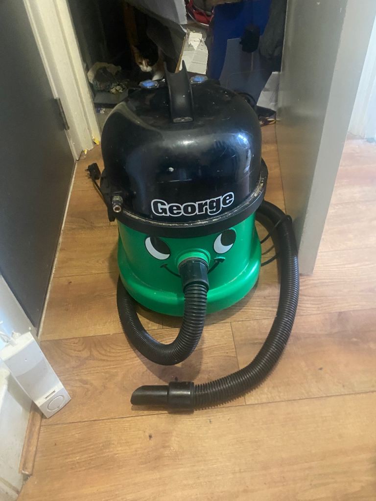 George Wet and Dry Vacuum Cleaner – Good Condition