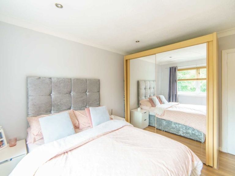 Flat Share in Motherwell Area 