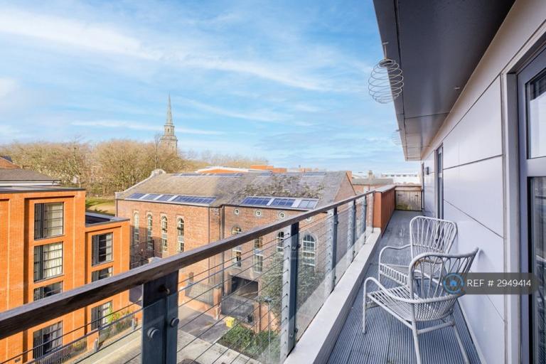 2 bedroom flat in Water St, Birmingham, B3 (2 bed) (#2949414)