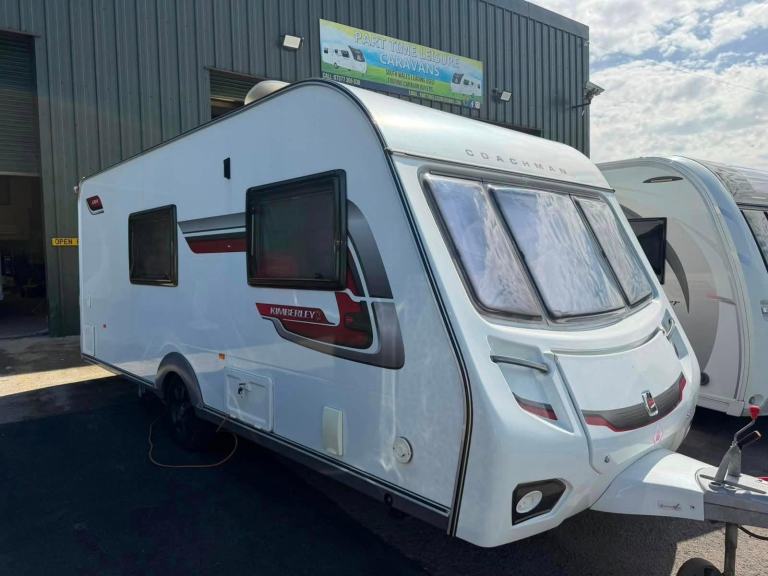 2013 COACHMAN BY KIMBERLEY 520/4 - 4 BERTH CARAVAN